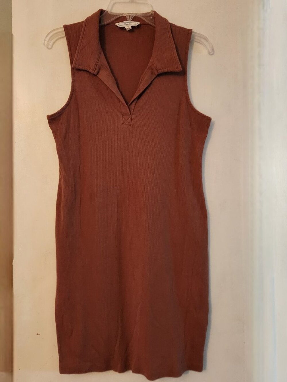 Juniors ribbed knit collar sleeveless fitted mini dress